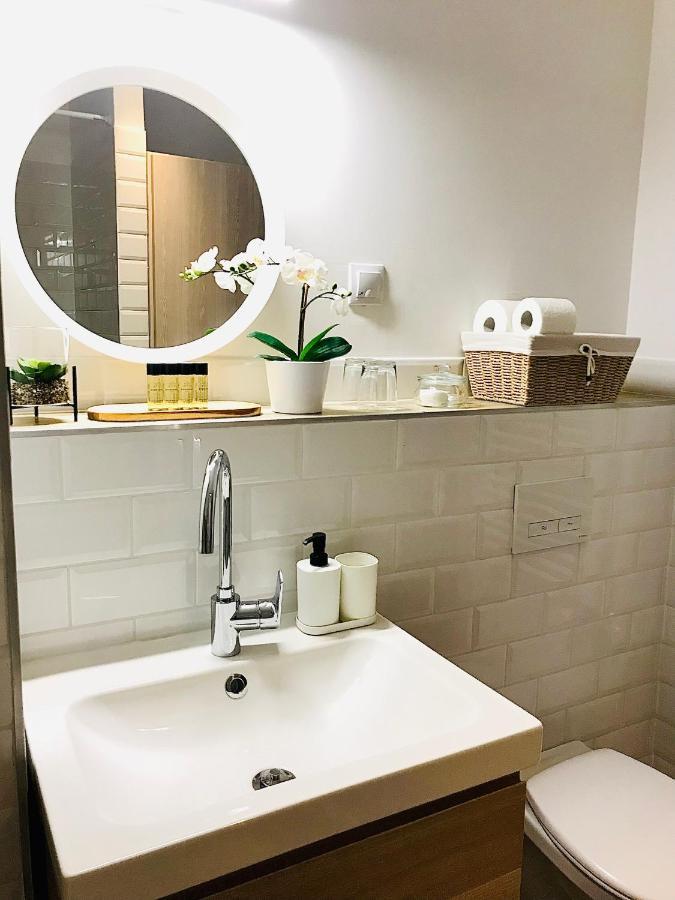 Elizabeth Garden Premium Apartment Кечкемет Екстер'єр фото